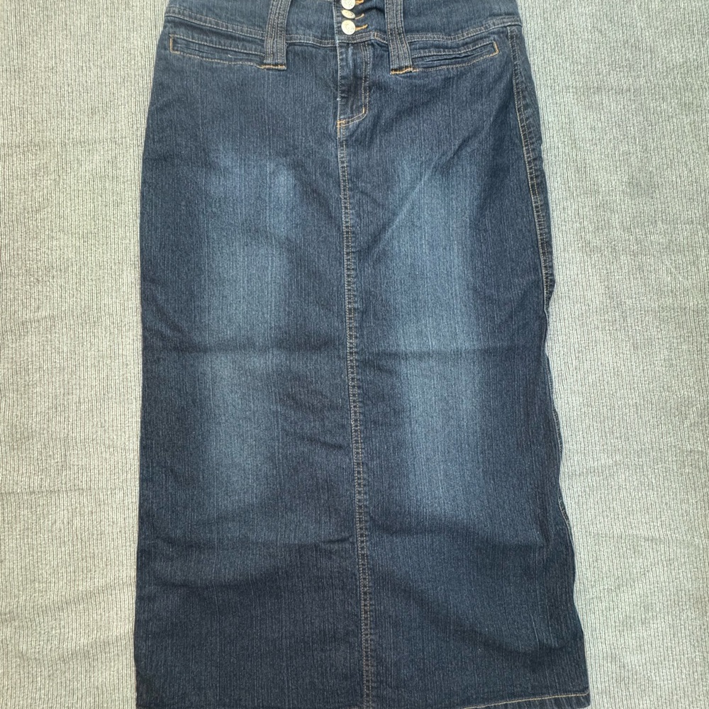 Stylish Denim Midi Skirt